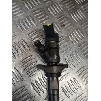 Recambio de inyector para mazda 3 berlina (bk) 1.6 cd diesel cat referencia OEM IAM 0445110188  