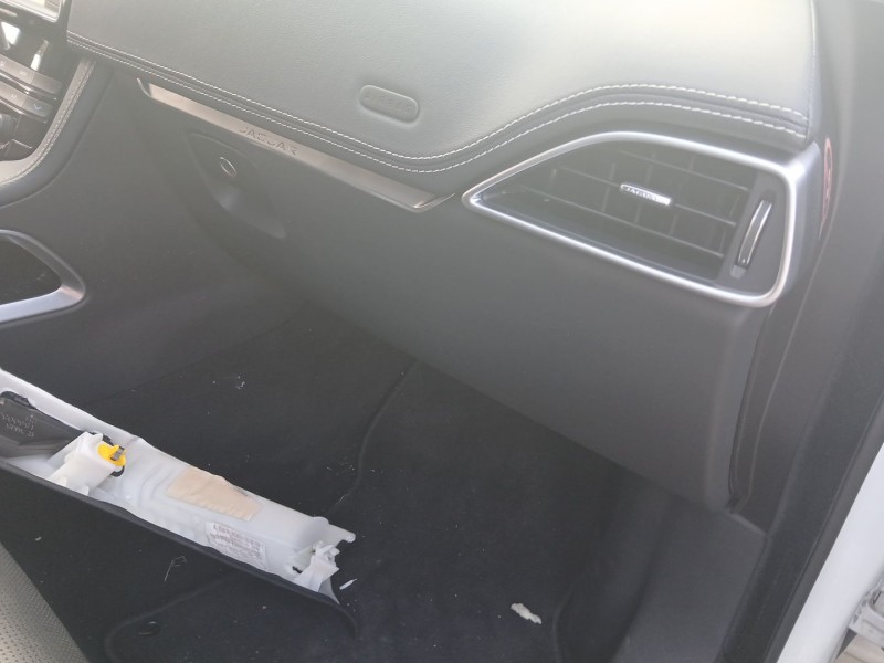 Recambio de guantera para jaguar f-pace (x761) 2.0 td4 awd referencia OEM IAM   