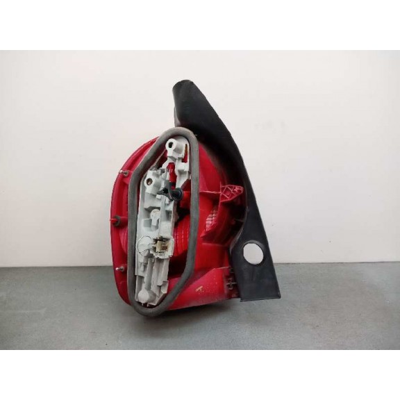 Recambio de piloto trasero derecho para renault modus 1.5 dci diesel referencia OEM IAM 62457  