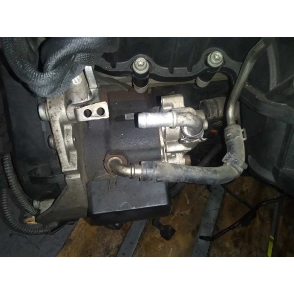 Recambio de bomba inyeccion para volkswagen golf vi (5k1) 1.6 tdi dpf referencia OEM IAM 03L130755E  