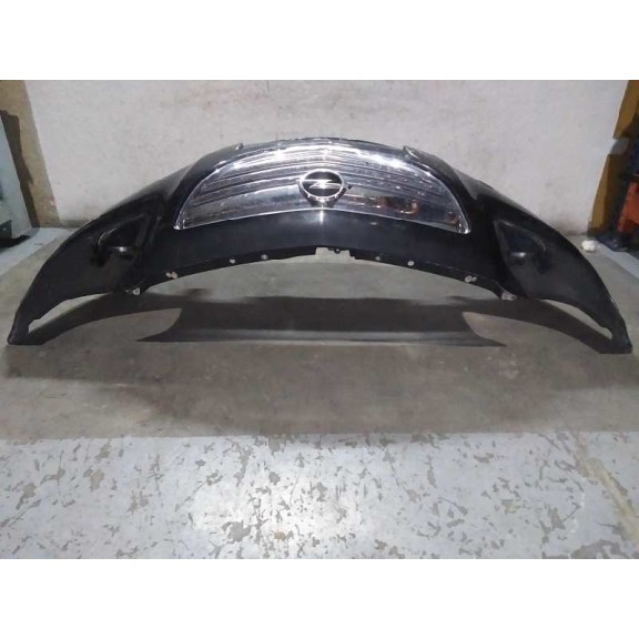 Recambio de paragolpes delantero para opel insignia berlina 2.0 cdti cat referencia OEM IAM  NEGRO PINTURA MAL