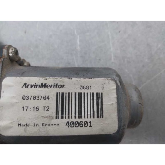 Recambio de elevalunas trasero izquierdo para nissan almera tino (v10m) acenta referencia OEM IAM 400601 82721BU000 2 PINS