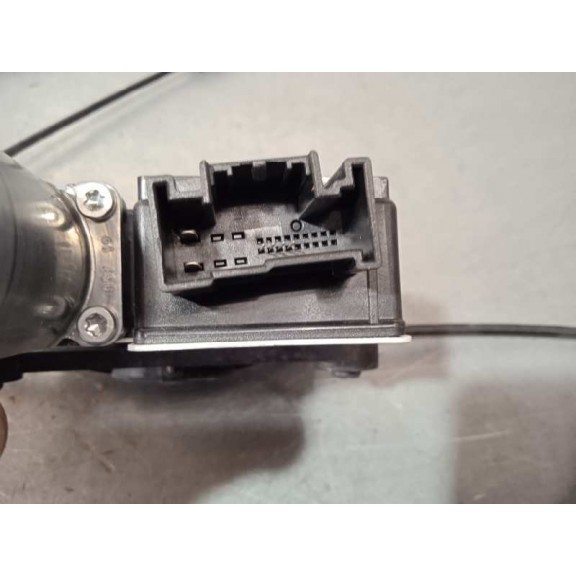 Recambio de elevalunas delantero derecho para skoda fabia 1.0 mpi referencia OEM IAM 2Q2959882  