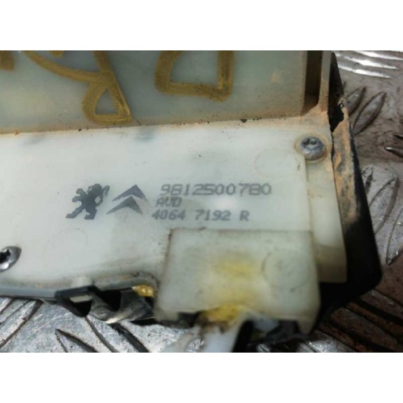 Recambio de cerradura puerta delantera derecha para peugeot 208 gt line referencia OEM IAM 9812500780  