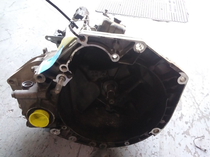 Recambio de caja casco para fiat punto berlina (188) 1.2 8v active referencia OEM IAM 551815881  169A400