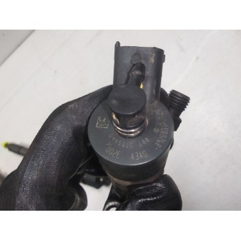 Recambio de inyector para mazda 3 berlina (bk) 1.6 cd diesel cat referencia OEM IAM 0445110188  