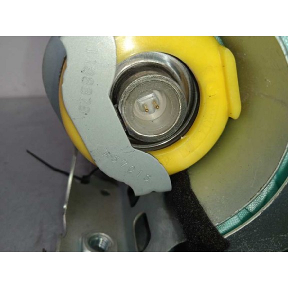 Recambio de airbag delantero derecho para nissan terrano/terrano.ii (r20) aventura referencia OEM IAM KP7F4049080945  