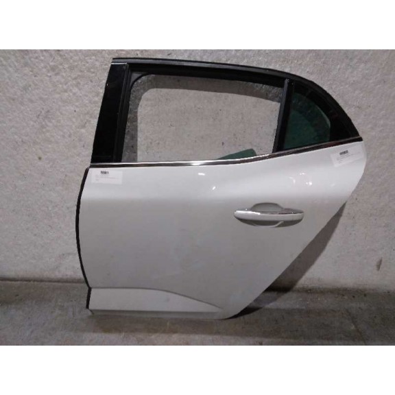 Recambio de puerta trasera izquierda para renault megane iv berlina 5p experience referencia OEM IAM 821015121R BLANCO 