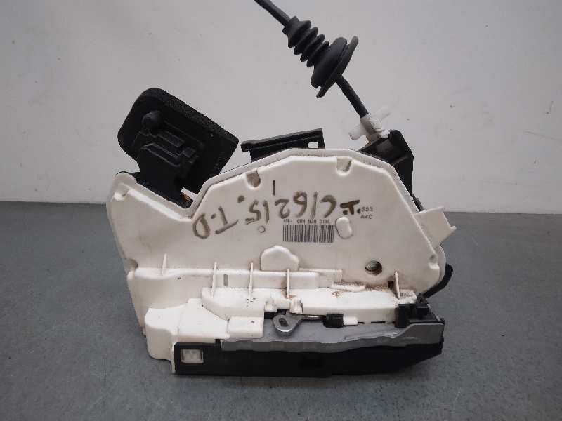 Recambio de cerradura puerta trasera derecha para volkswagen polo (6c1) advance bluemotion referencia OEM IAM 6R4839016A 7 PINES