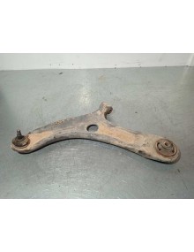 Recambio de brazo suspension inferior delantero izquierdo para hyundai i20 classic referencia OEM IAM 545001J700  