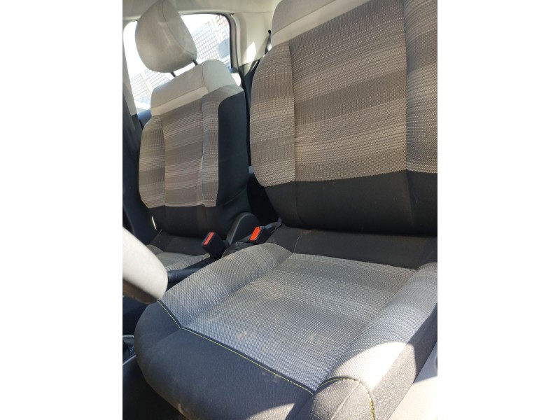 Recambio de asiento delantero izquierdo para citroën c3 iii (sx) 1.2 vti 82 referencia OEM IAM   