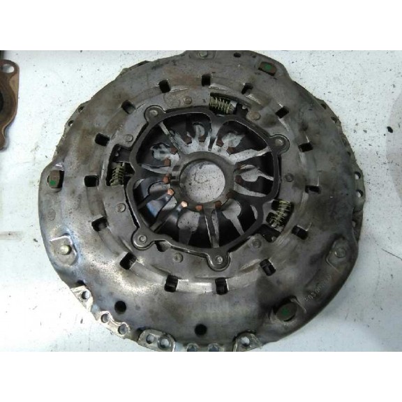 Recambio de kit embrague para renault megane ii classic berlina 1.9 dci diesel referencia OEM IAM   