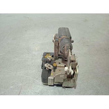 Recambio de cerradura puerta trasera izquierda para dacia duster ambiance 4x2 referencia OEM IAM 825030283R 2 PINES 