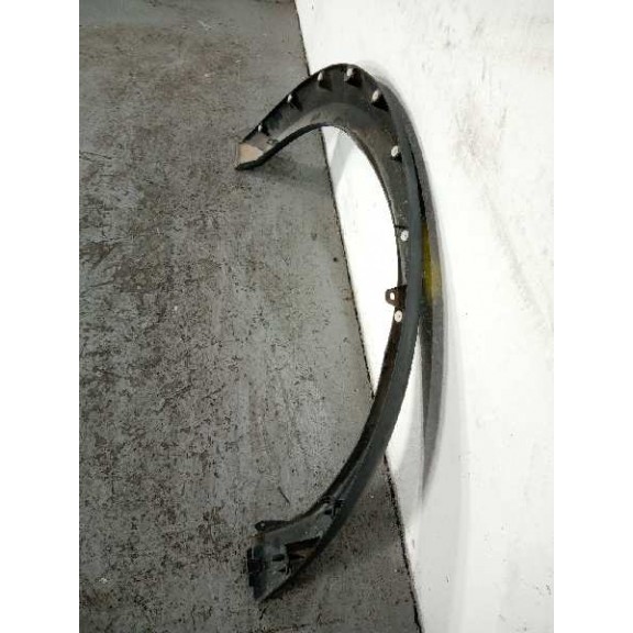 Recambio de aletin delantero izquierdo para land rover discovery v6 td s referencia OEM IAM   