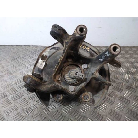 Recambio de mangueta trasera derecha para toyota auris hybrid active referencia OEM IAM   