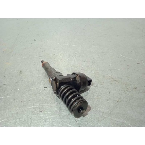Recambio de inyector para skoda suberb (3t4) 2.0 tdi dpf referencia OEM IAM 0381300738Q  
