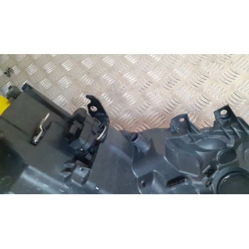 Recambio de faro izquierdo para toyota auris hybrid active referencia OEM IAM 8115002K30 BIFARO 