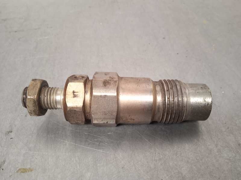 Recambio de inyector para nissan almera (n15) 2.0 diesel referencia OEM IAM 71A1361  