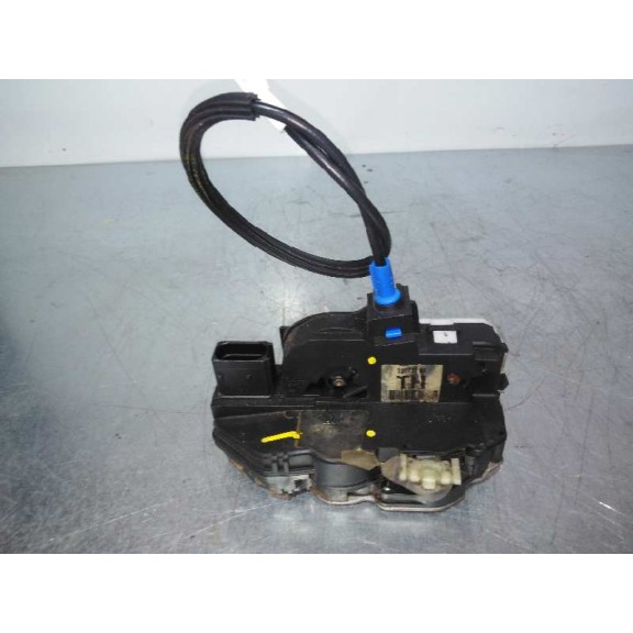 Recambio de cerradura puerta delantera derecha para opel astra j lim. cosmo referencia OEM IAM 13577984  