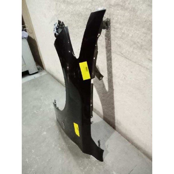 Recambio de aleta delantera izquierda para infiniti q50 2.2 diesel cat referencia OEM IAM  TOCADA 