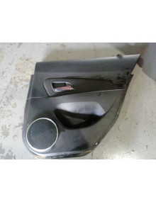 Recambio de guarnecido puerta trasera derecha para chevrolet cruze 2.0 diesel cat referencia OEM IAM   