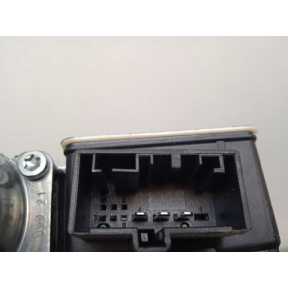 Recambio de motor elevalunas trasero derecho para seat ateca (khp) referencia OEM IAM 5Q0959408E 0130822724 5 PINS