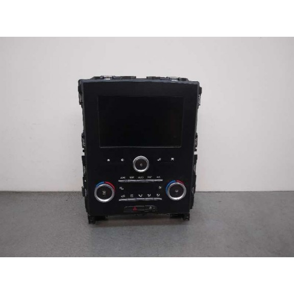 Recambio de pantalla multifuncion para renault megane iv berlina 5p limited referencia OEM IAM 681833236R  