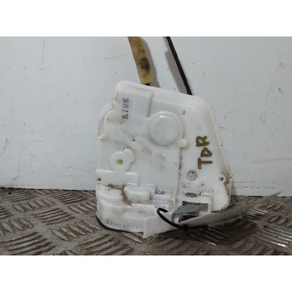 Recambio de cerradura puerta trasera derecha para mazda 3 lim. () style referencia OEM IAM   