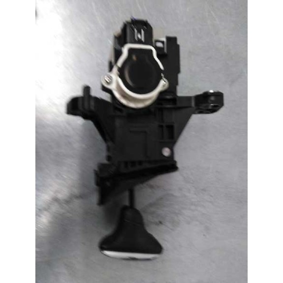 Recambio de palanca cambio para lexus ct 200h referencia OEM IAM 75C833LHD  AUTOMATICO