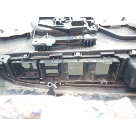 Recambio de guarnecido puerta delantera izquierda para subaru xv sport referencia OEM IAM 94213FJ010 SIN BOTONERA 