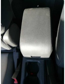 Recambio de apoyabrazos central para dodge journey 2.0 16v crd cat referencia OEM IAM   