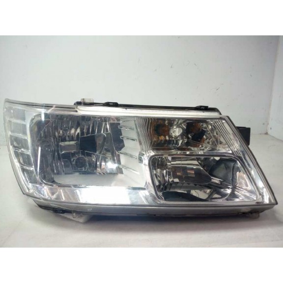 Recambio de faro derecho para dodge journey 2.0 16v crd cat referencia OEM IAM 05067788AA  