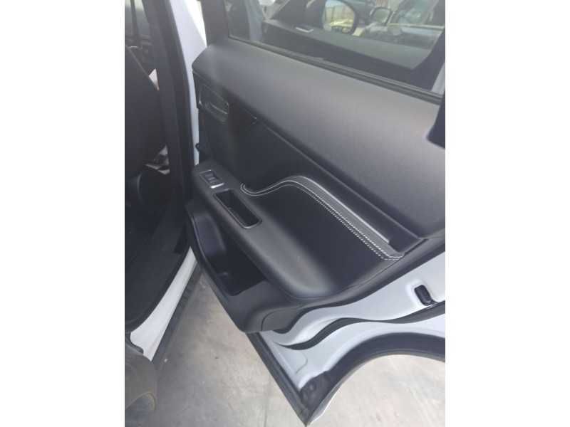 Recambio de guarnecido puerta trasera derecha para jaguar f-pace (x761) 2.0 td4 awd referencia OEM IAM   