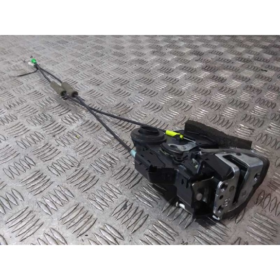 Recambio de cerradura puerta trasera derecha para lexus is 300h referencia OEM IAM A046693R  