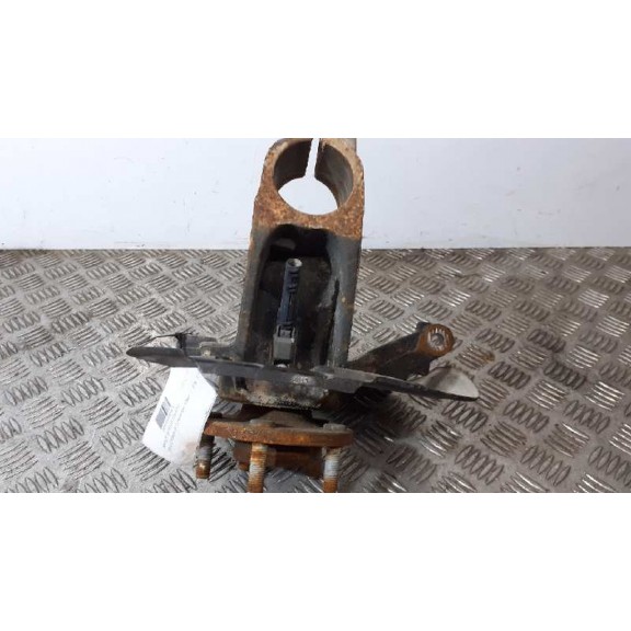 Recambio de mangueta delantera izquierda para volvo c70 cabriolet 2.4 momentum (103kw) referencia OEM IAM 3M513K171  