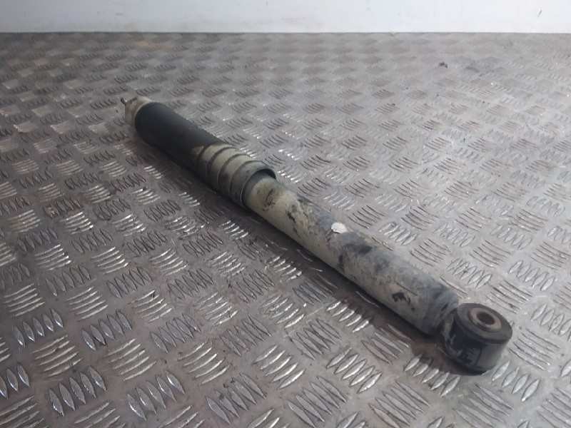 Recambio de amortiguador trasero derecho para renault clio iv limited referencia OEM IAM 562109815R  