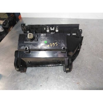 Recambio de guantera para nissan note acenta referencia OEM IAM 685603VV0A  