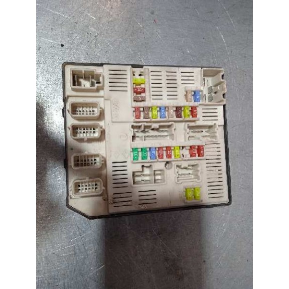 Recambio de centralita bsi para renault megane iii berlina 5 p dynamique referencia OEM IAM 284B61871R  