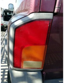 Recambio de piloto trasero izquierdo para ssangyong korando 2.9 diesel referencia OEM IAM 8360106000  