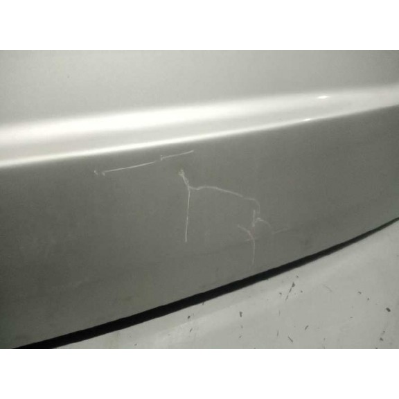Recambio de porton trasero para kia carens (un) concept referencia OEM IAM  GRIS 