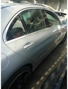 Recambio de puerta trasera derecha para mercedes-benz clase c w205 c200 bluetec referencia OEM IAM   