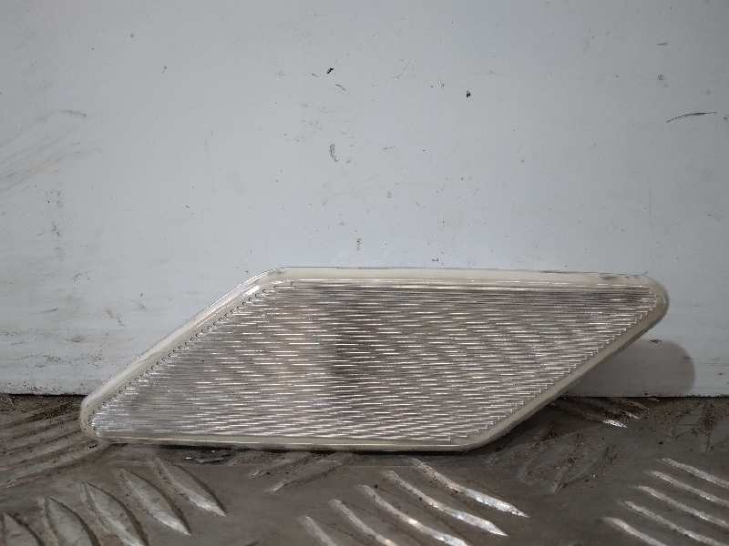 Recambio de luz interior para bmw serie 3 berlina (e46) 320d referencia OEM IAM 63318375583 TRASERA IZ 