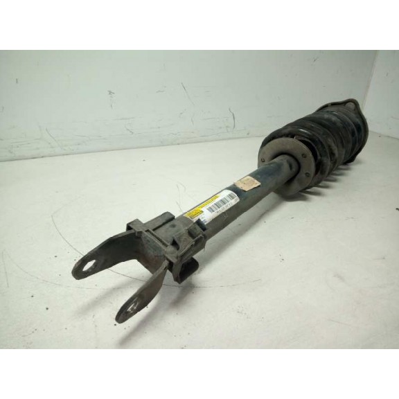 Recambio de amortiguador delantero derecho para mercedes-benz clase c w205 c200 bluetec referencia OEM IAM A2053207568  