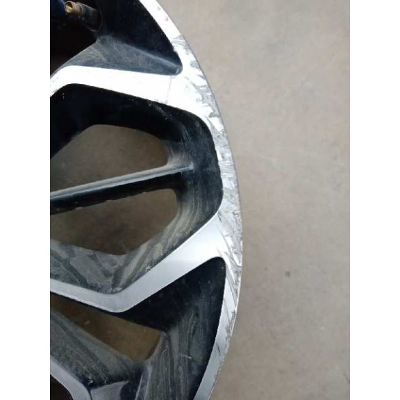 Recambio de llanta para ford focus st-line referencia OEM IAM 8JX18H2ET55 X1 18