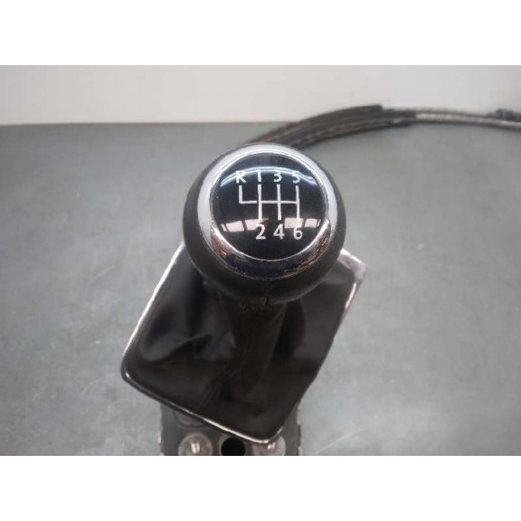 Recambio de palanca cambio para volkswagen passat berlina (3c2) advance referencia OEM IAM 1K0711061A 6 VELOCIDADES 3C0711113E