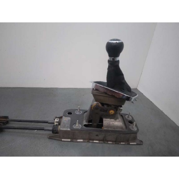 Recambio de palanca cambio para volkswagen passat berlina (3c2) advance referencia OEM IAM 1K0711061A 6 VELOCIDADES 3C0711113E