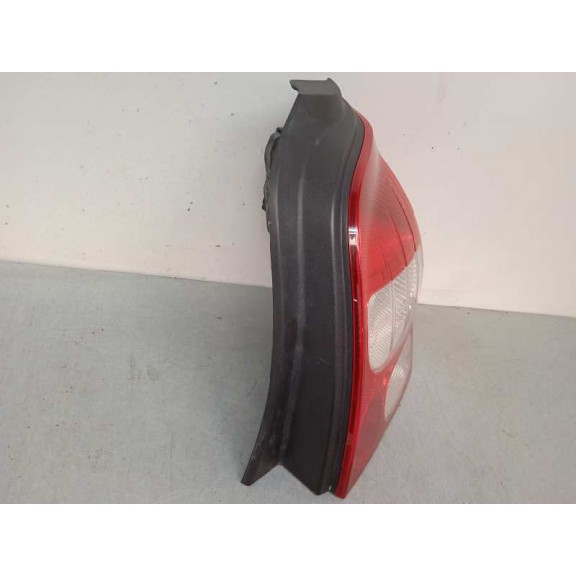 Recambio de piloto trasero derecho para renault twingo acces referencia OEM IAM 8200387889 2VA965454 