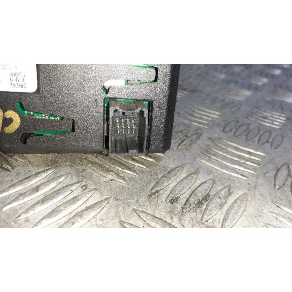 Recambio de pantalla multifuncion para opel insignia berlina cosmo referencia OEM IAM 13233977F  