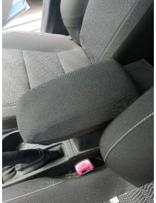 Recambio de apoyabrazos central para toyota auris active referencia OEM IAM   