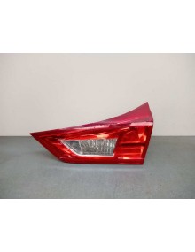 Recambio de piloto trasero derecho interior para toyota auris active referencia OEM IAM 02260  